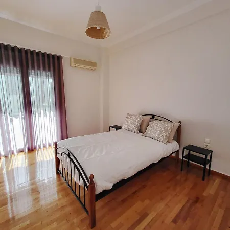 Apartment Sunny For 4 - Only 5' Walk To Acropolis Athens
